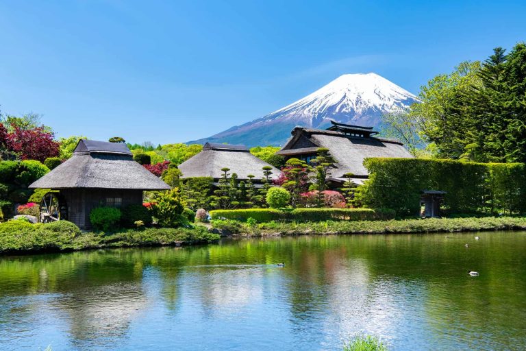 Best Travel & Tour Guides in Japan 2025 — XplorJapan